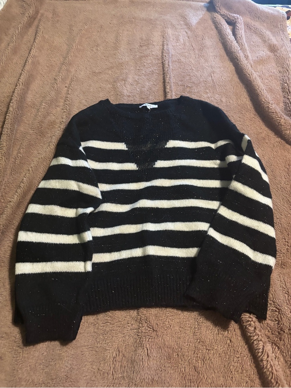 SUNCOO Black and Cream Striped Crewneck Sweater